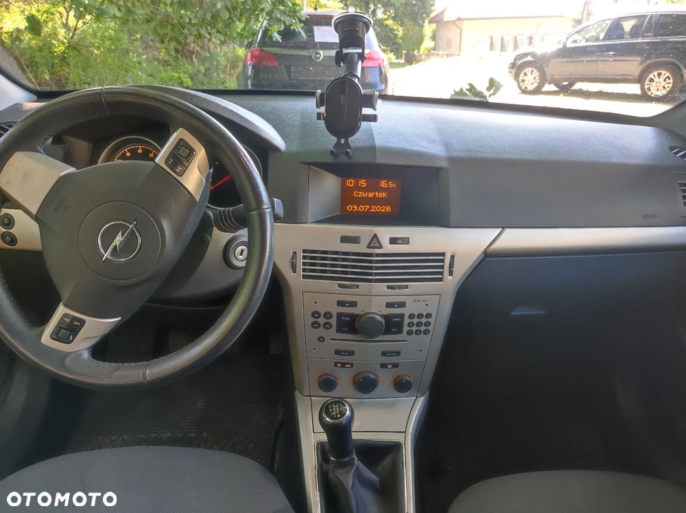Opel Astra 1.4 - 8