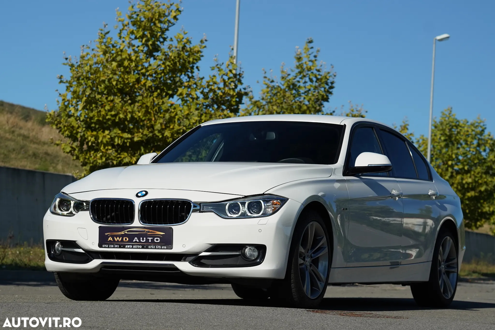 BMW Seria 3 320d Aut. Sport Line - 21