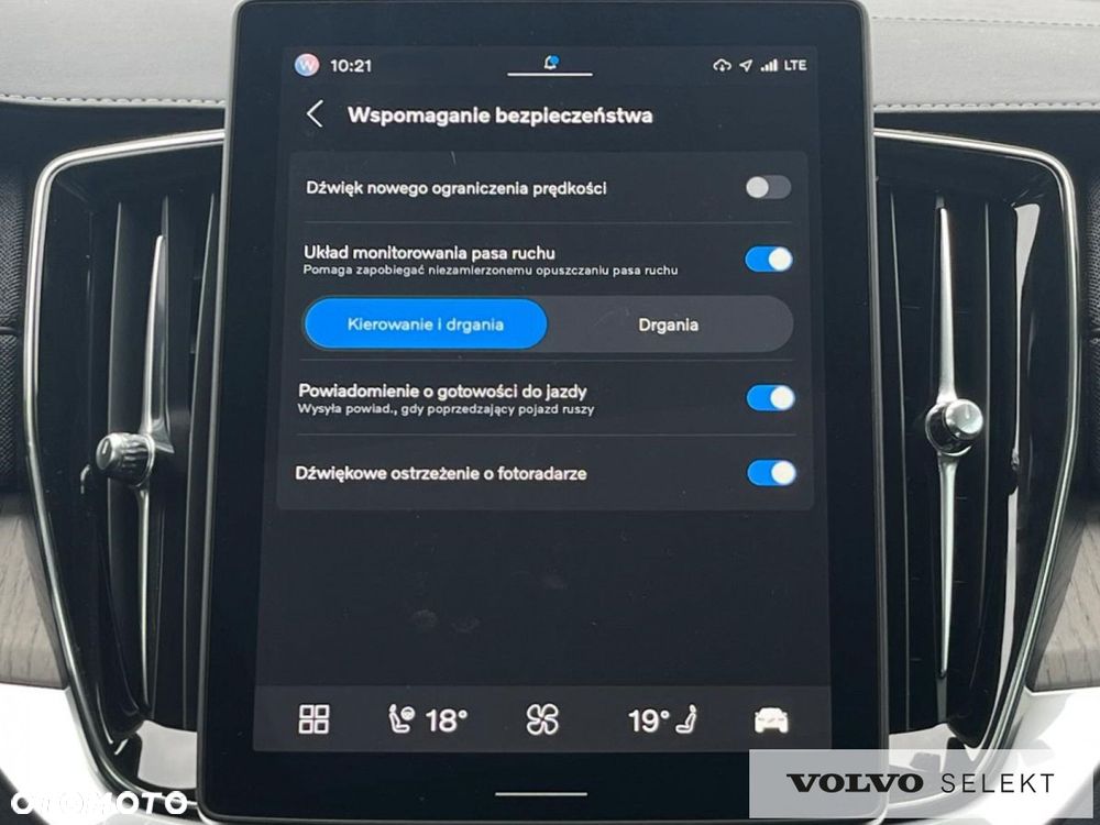 Volvo XC 90 - 21