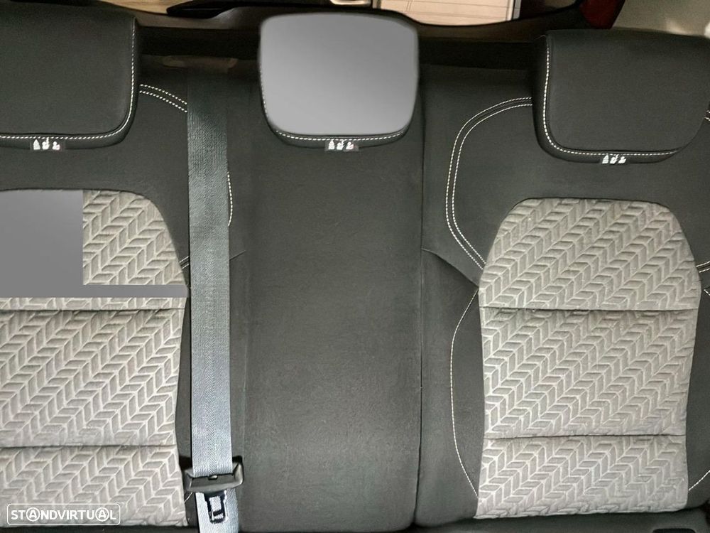 Renault Clio 1.0 TCe Techno - 18