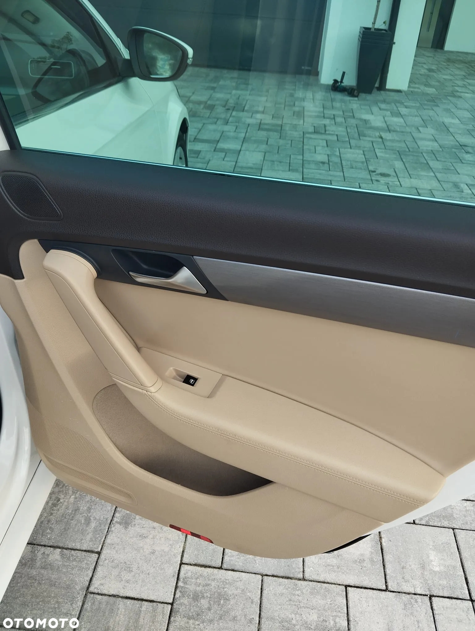 Volkswagen Passat Variant 2.0 TDI 4Motion BlueMotion Technol Business Edition - 27