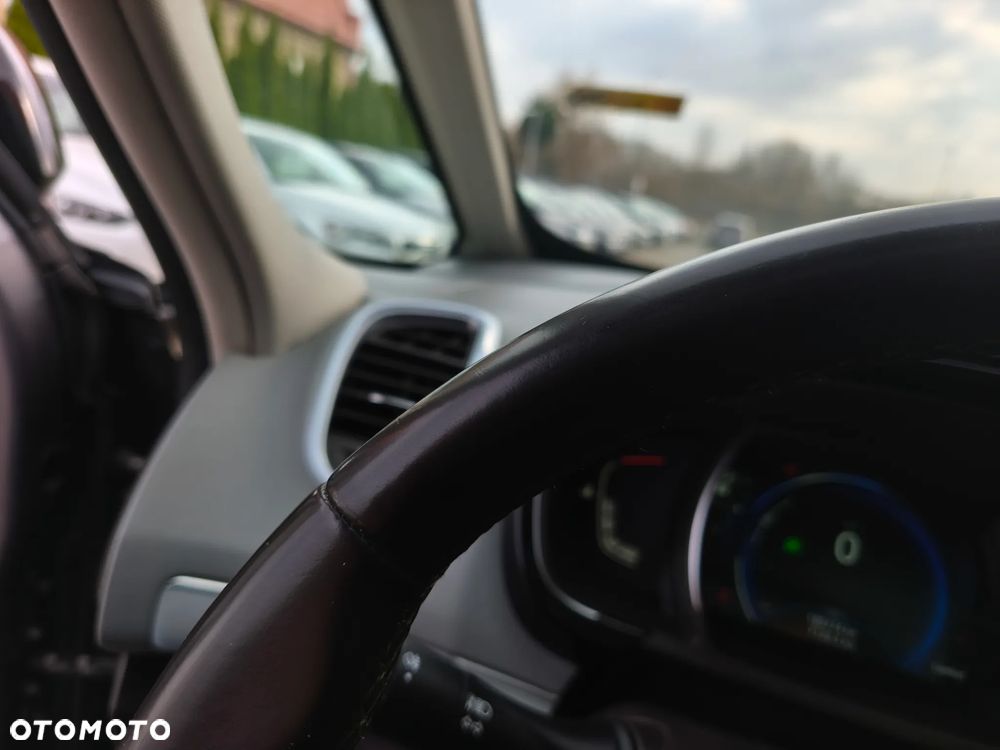 Renault Espace 1.6 dCi Energy Initiale Paris EDC 7os - 14