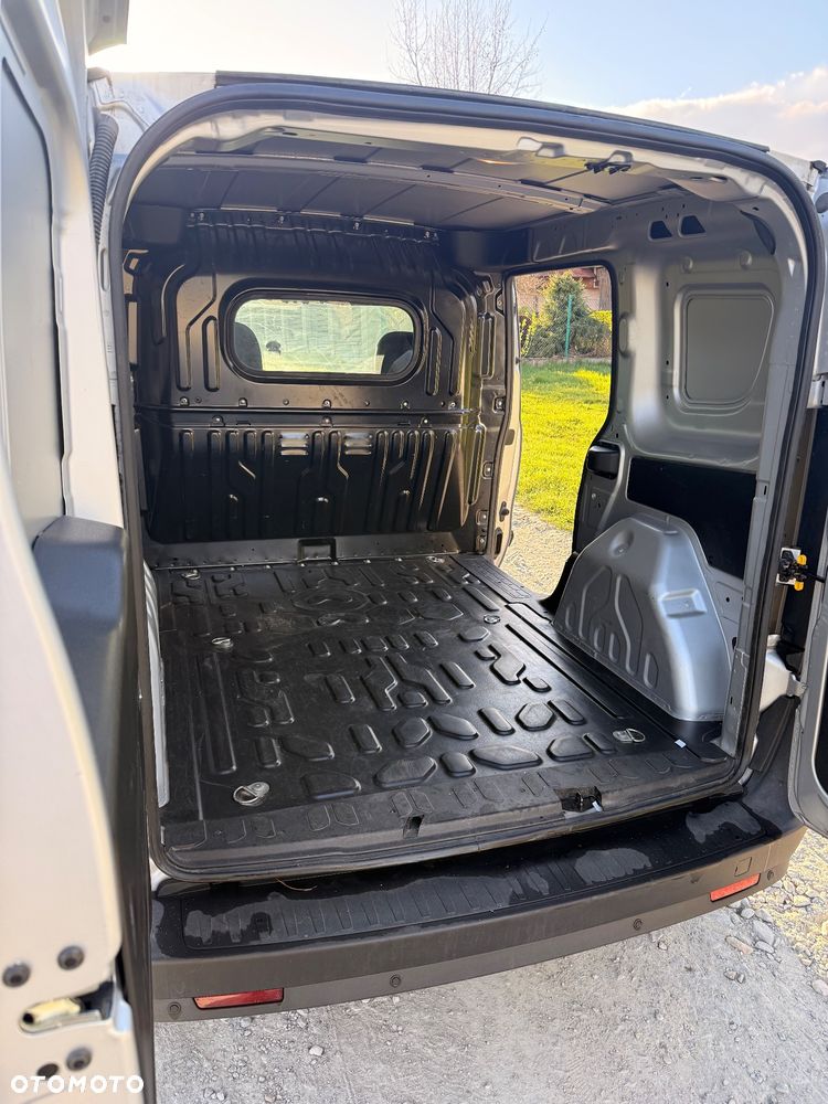 Fiat DOBLO - 8