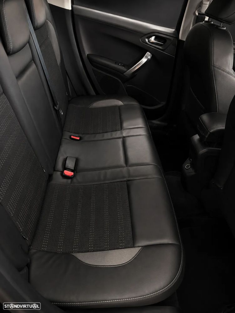Peugeot 2008 - 5