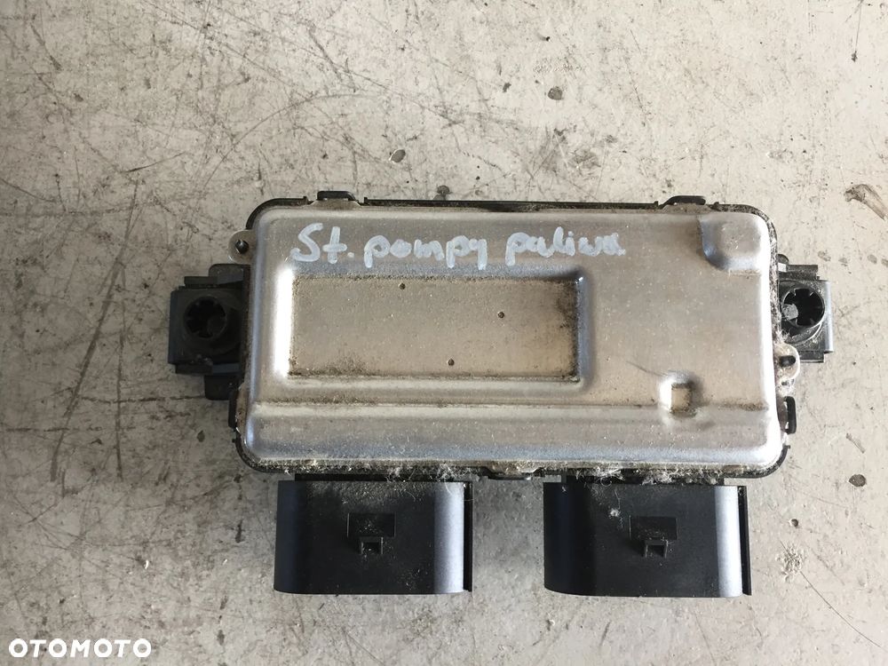 MERCEDES SPRINTER 20R 2.2 CDI STEROWNIK POMPY PALIWA A0009008214 - 2