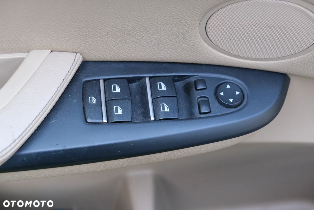 BMW X3 xDrive28i - 31