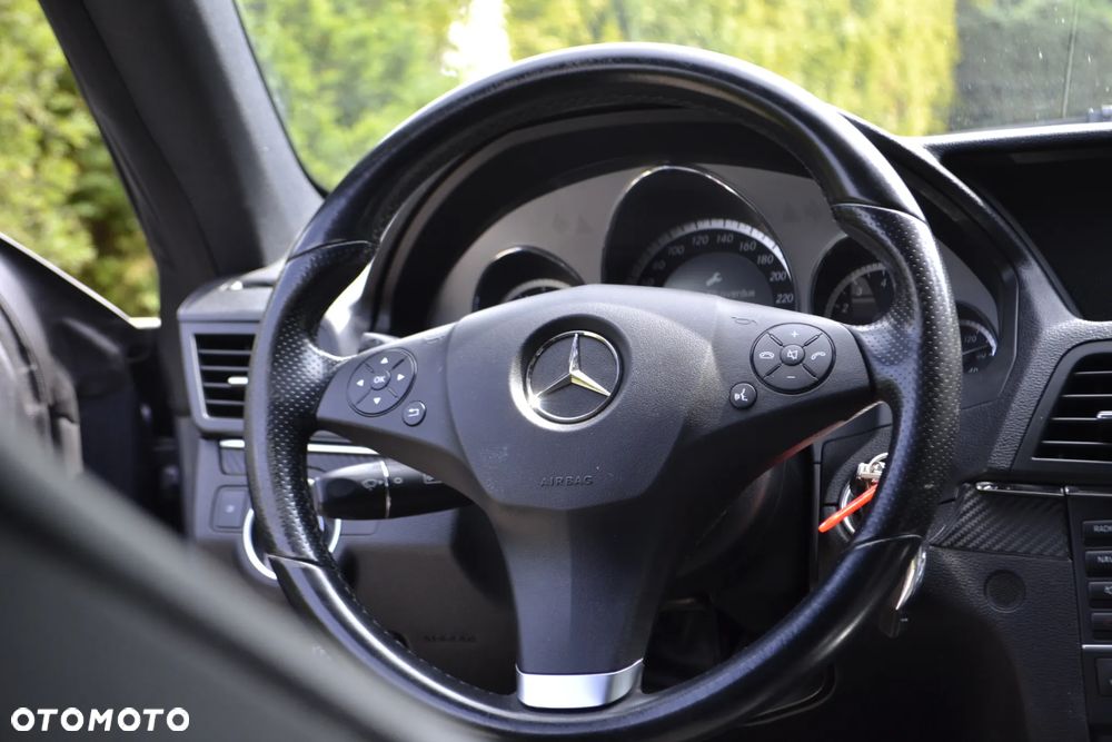 Mercedes-Benz Klasa E - 19