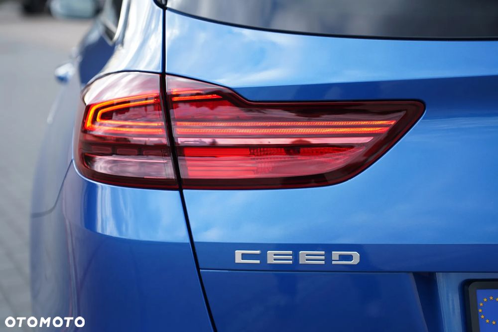 Kia Ceed 1.5 T-GDI DCT7 OPF GT Line - 16