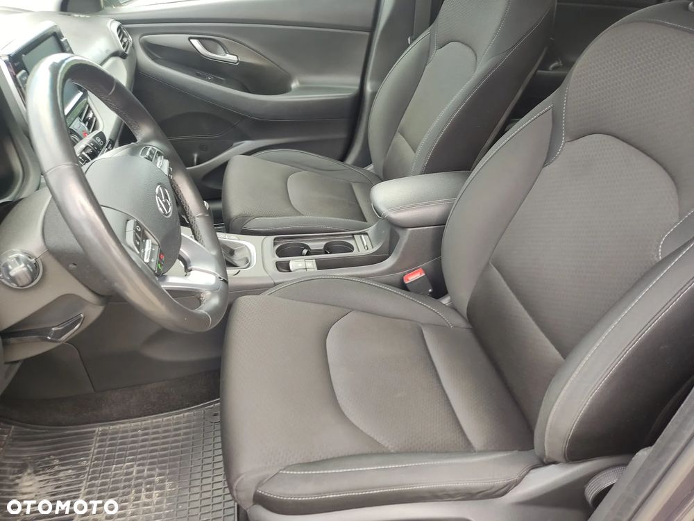 Hyundai i30 blue Kombi 1.4 Style - 21