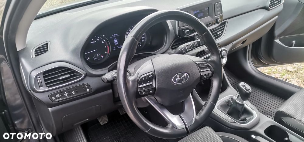 Hyundai i30 1.5 DPI Modern - 10