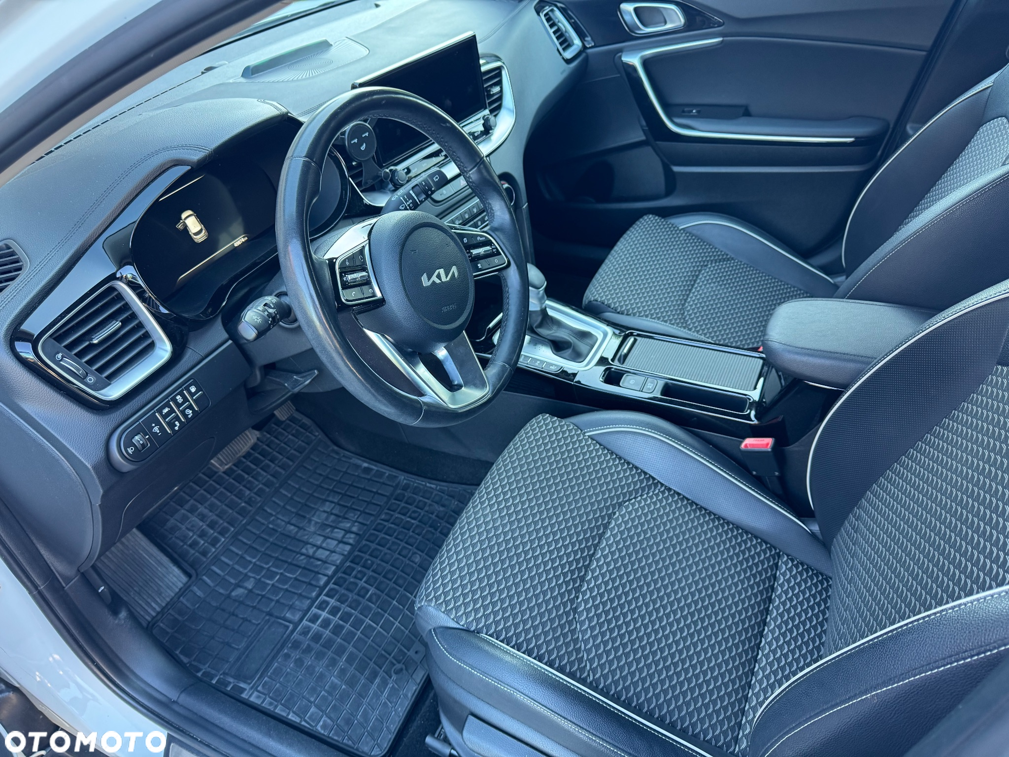 Kia XCeed 1.6 GDI PHEV L Business Line DCT - 12