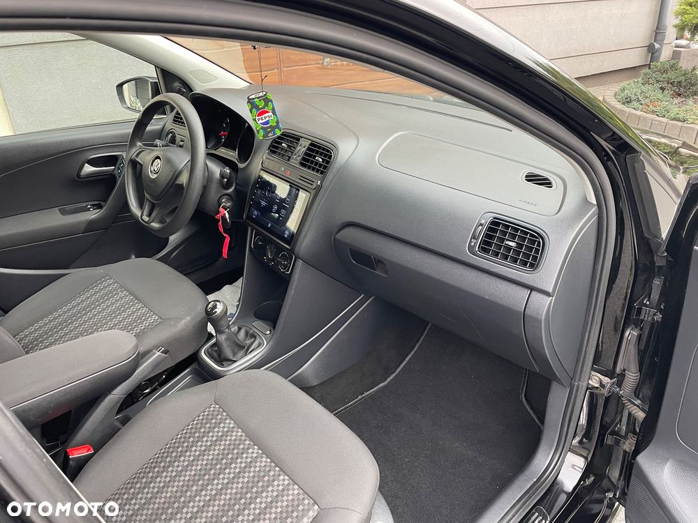 Volkswagen Polo 1.0 (Blue Motion Technology) SOUND - 17