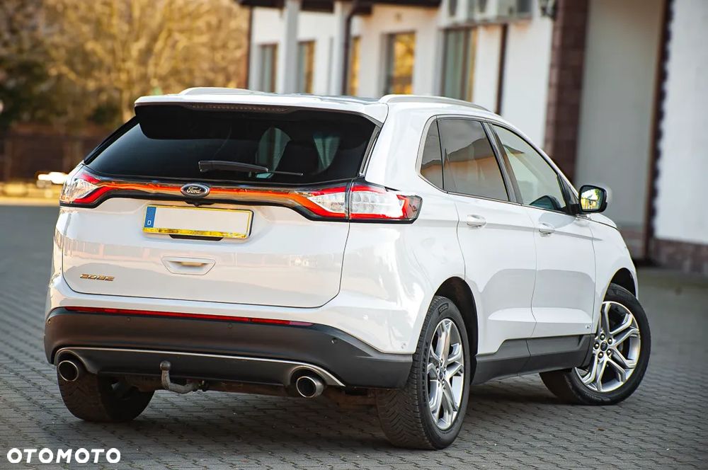 Ford Edge 2.0 TDCi 4x4 Titanium - 27