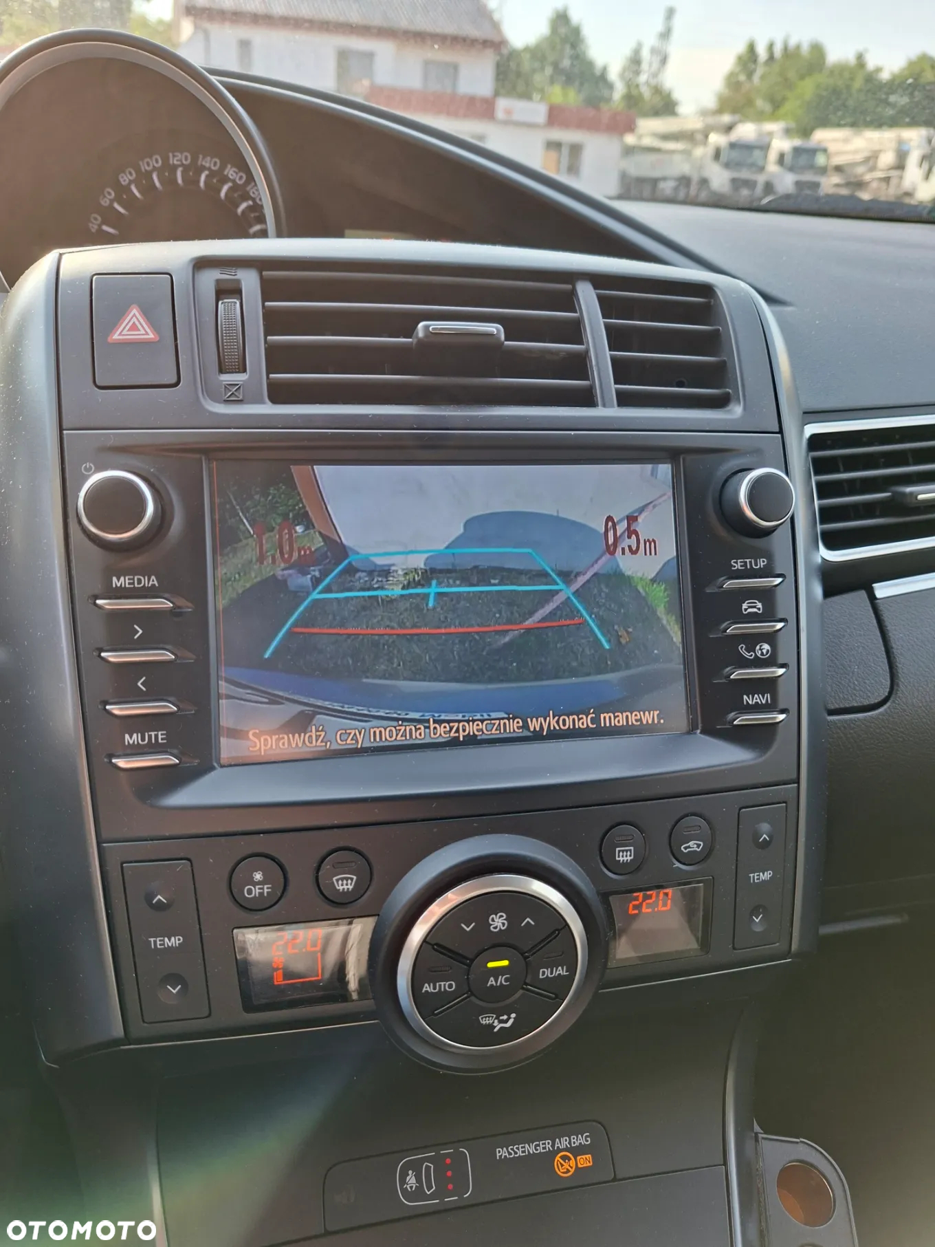 Toyota Verso 1.8 Premium - 11