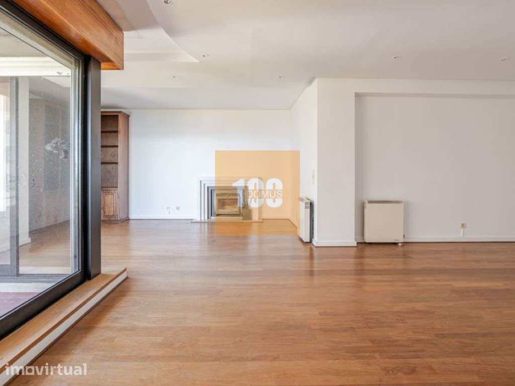 Apartamento T4 à venda na Quinta de Miramar - Grande imagem: 2/33
