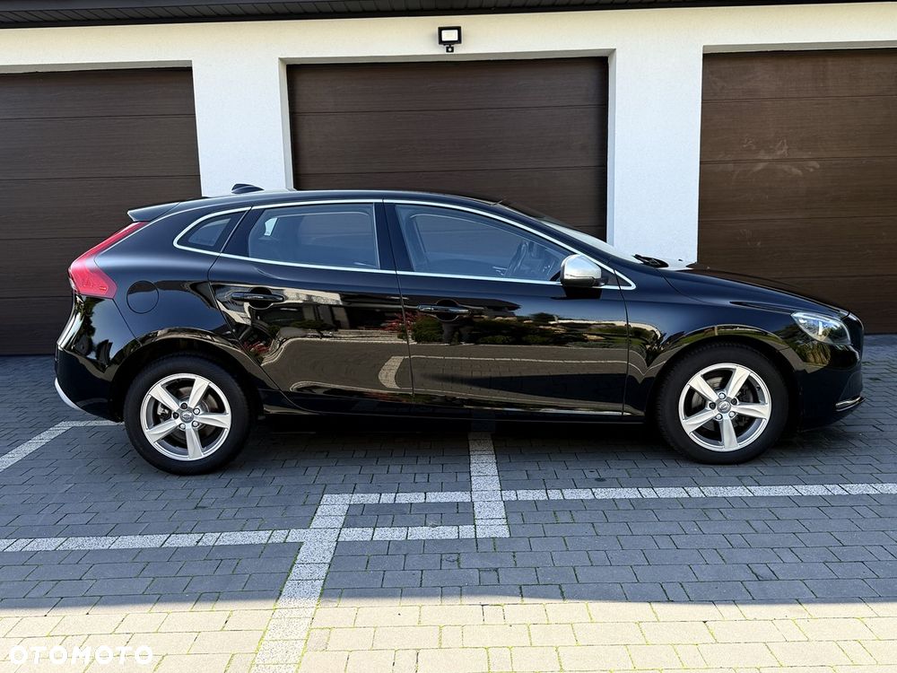 Volvo V40 D2 Momentum - 9