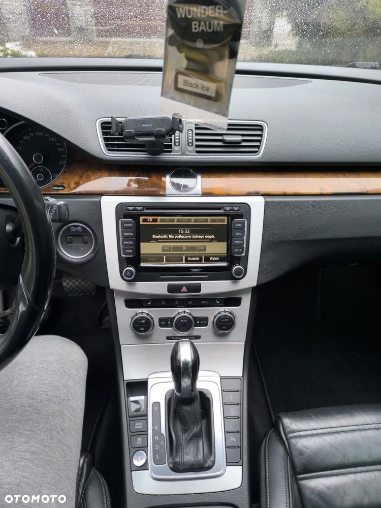 Volkswagen Passat 2.0 TDI DPF DSG Highline - 12