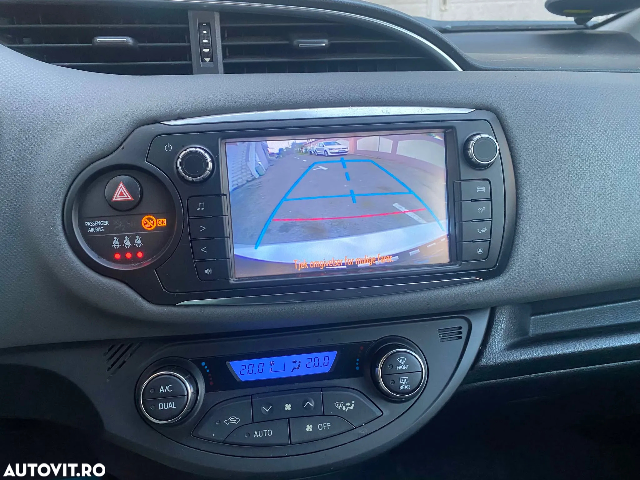Toyota Yaris Hybrid 1.5 VVT-i Comfort - 8
