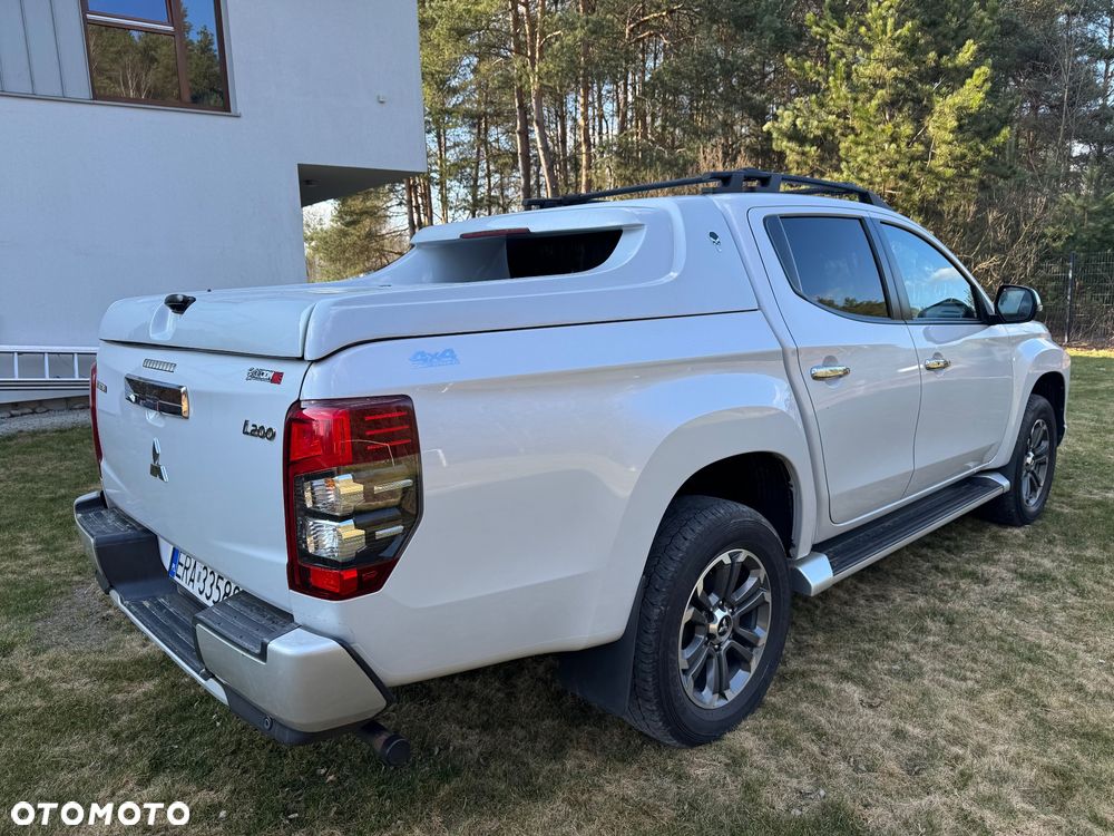 Mitsubishi L200 2.2 d DC Instyle Plus - 6