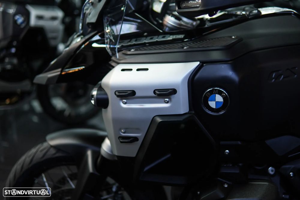 BMW R 1300 GS Adventure TRIPLE BLACK / Rebaixada - 15
