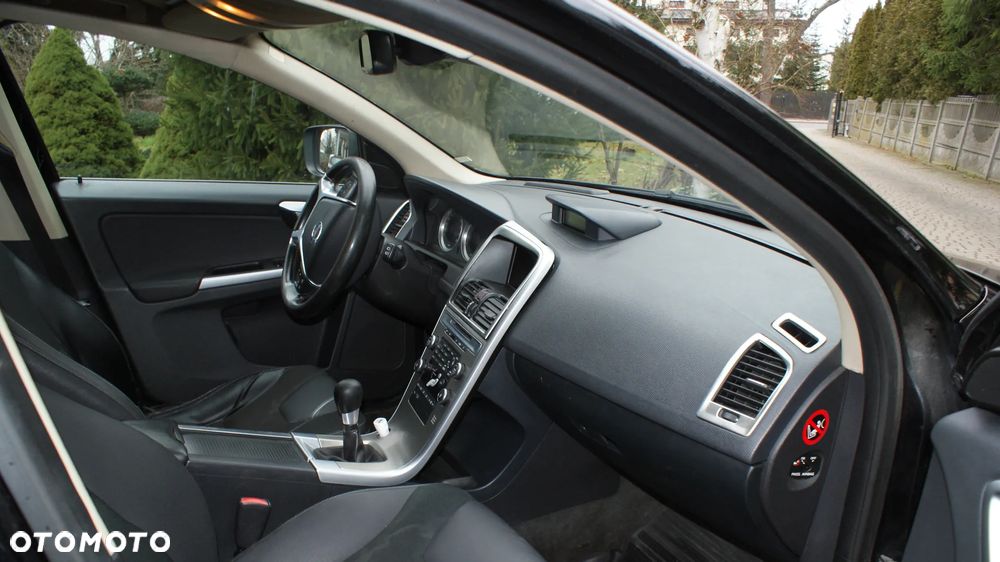 Volvo XC 60 D3 AWD Momentum - 7