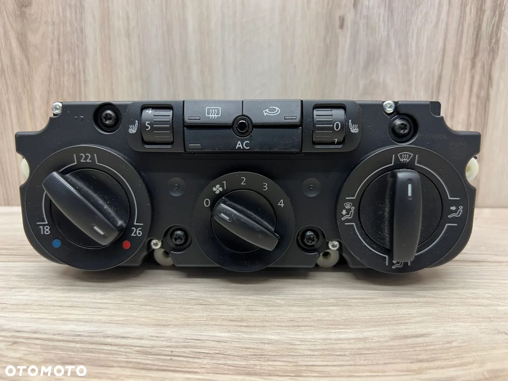 Panel Klimatyzacji Nadmuchu Vw Golf plus 5M1820045A