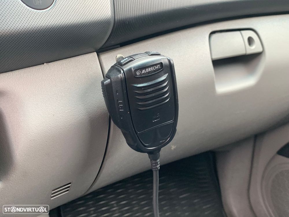 Mitsubishi L200 2.5 DI-D CD Intense JLL/MASC - 32