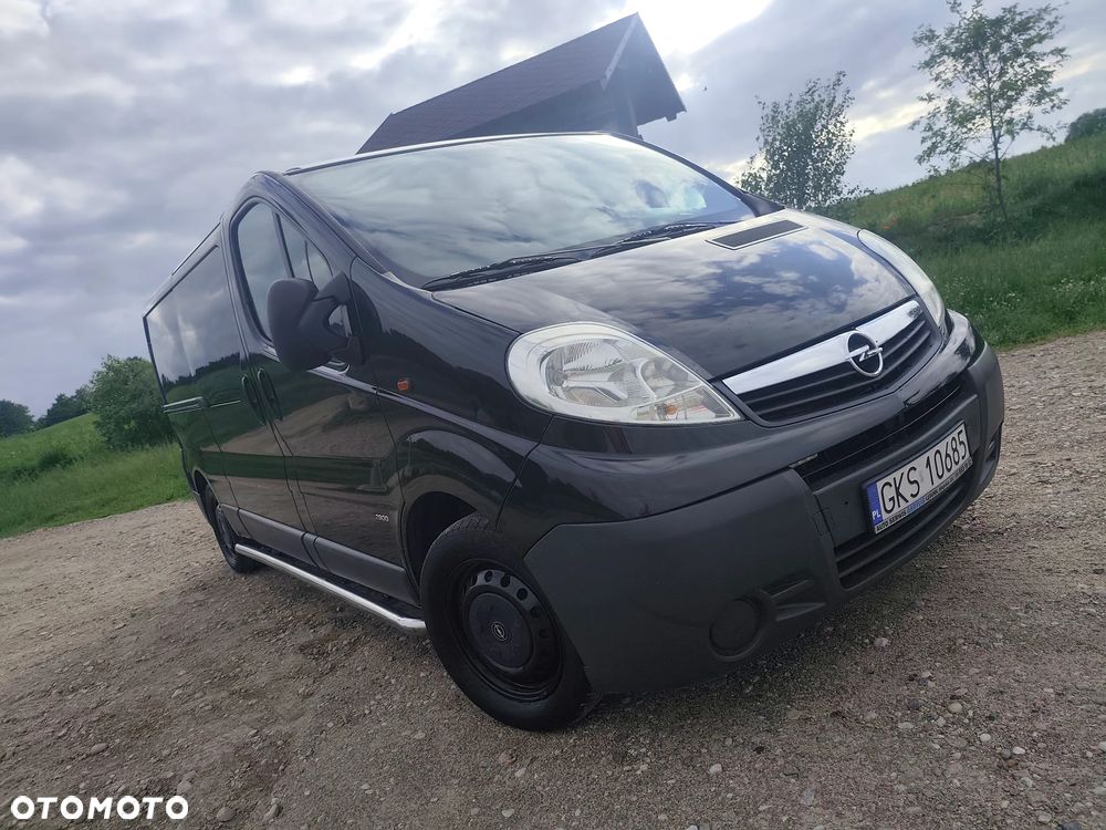 Opel Vivaro - 24