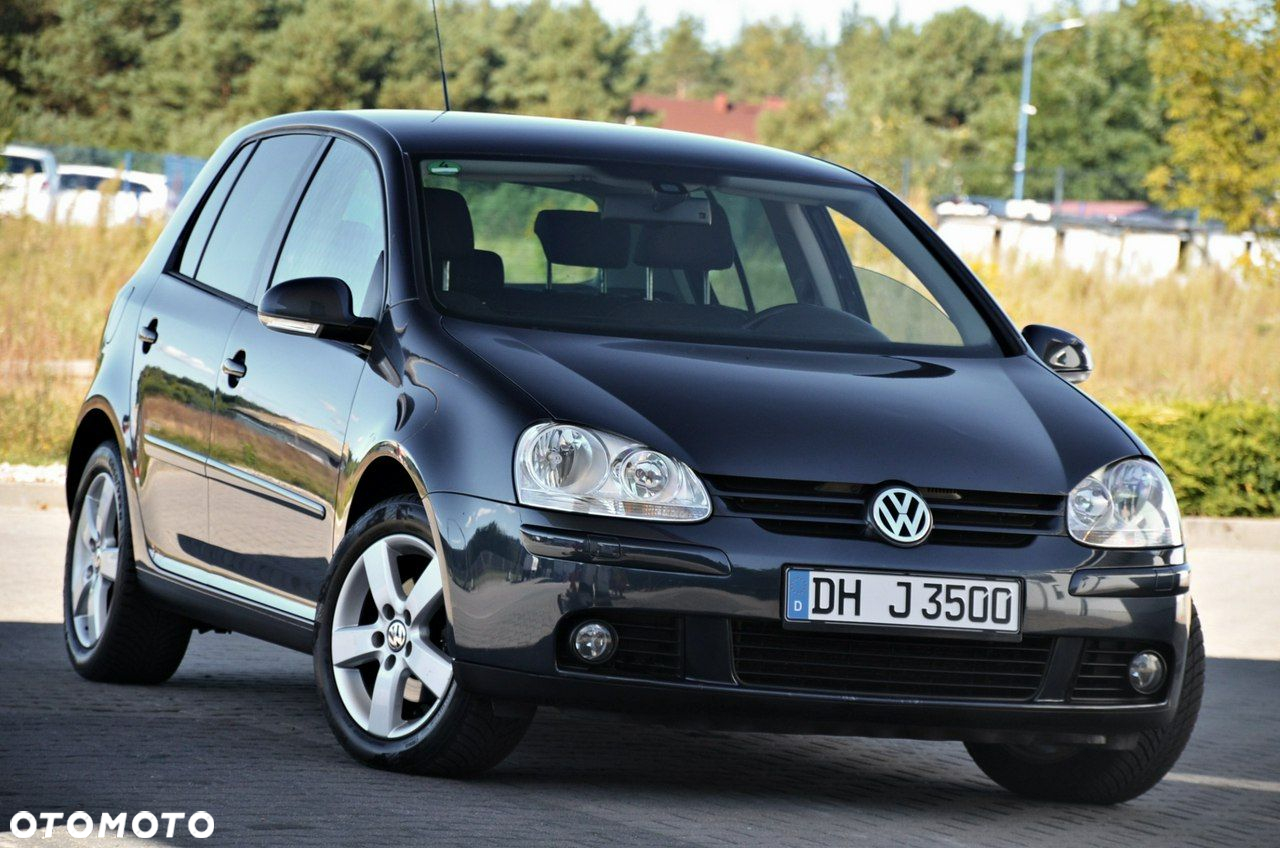 Volkswagen Golf - 4