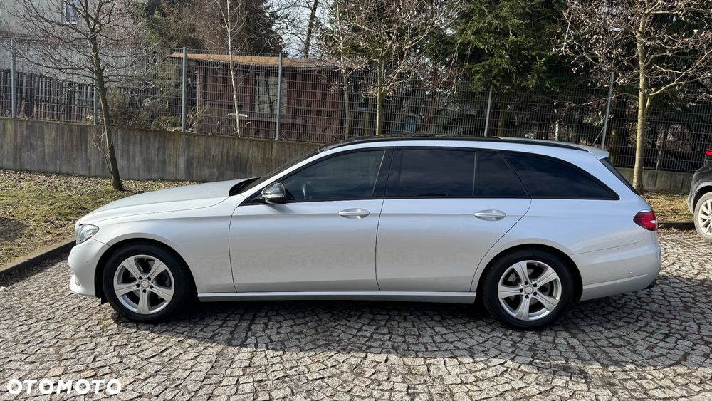 Mercedes-Benz Klasa E 220 d 9G-TRONIC - 12