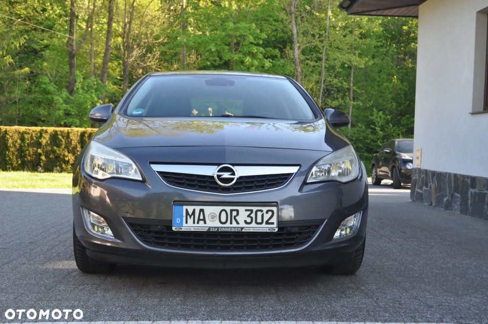 Opel Astra 1.4 Turbo Cosmo - 12