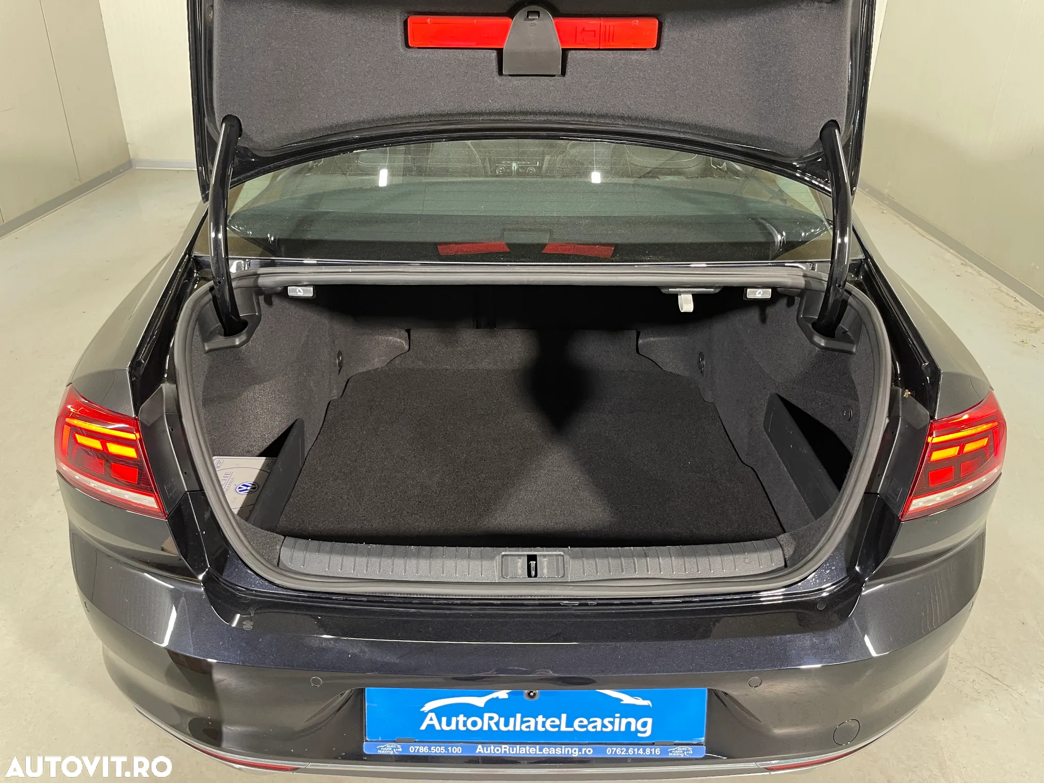 Volkswagen Passat 2.0 TDI DSG Highline - 12