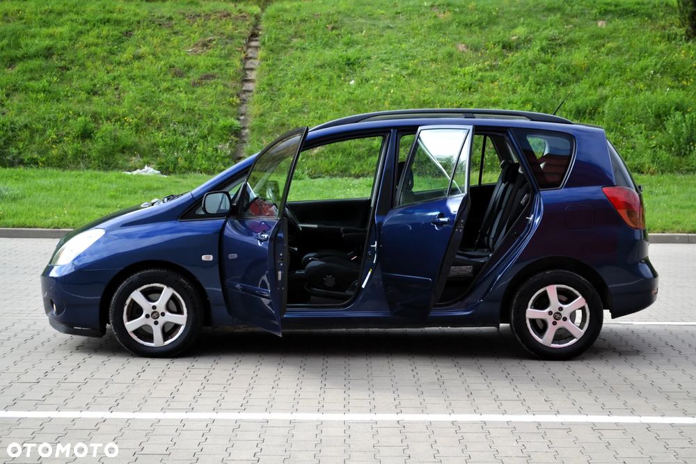 Toyota Corolla Verso 2.0 D-4D Sol - 25