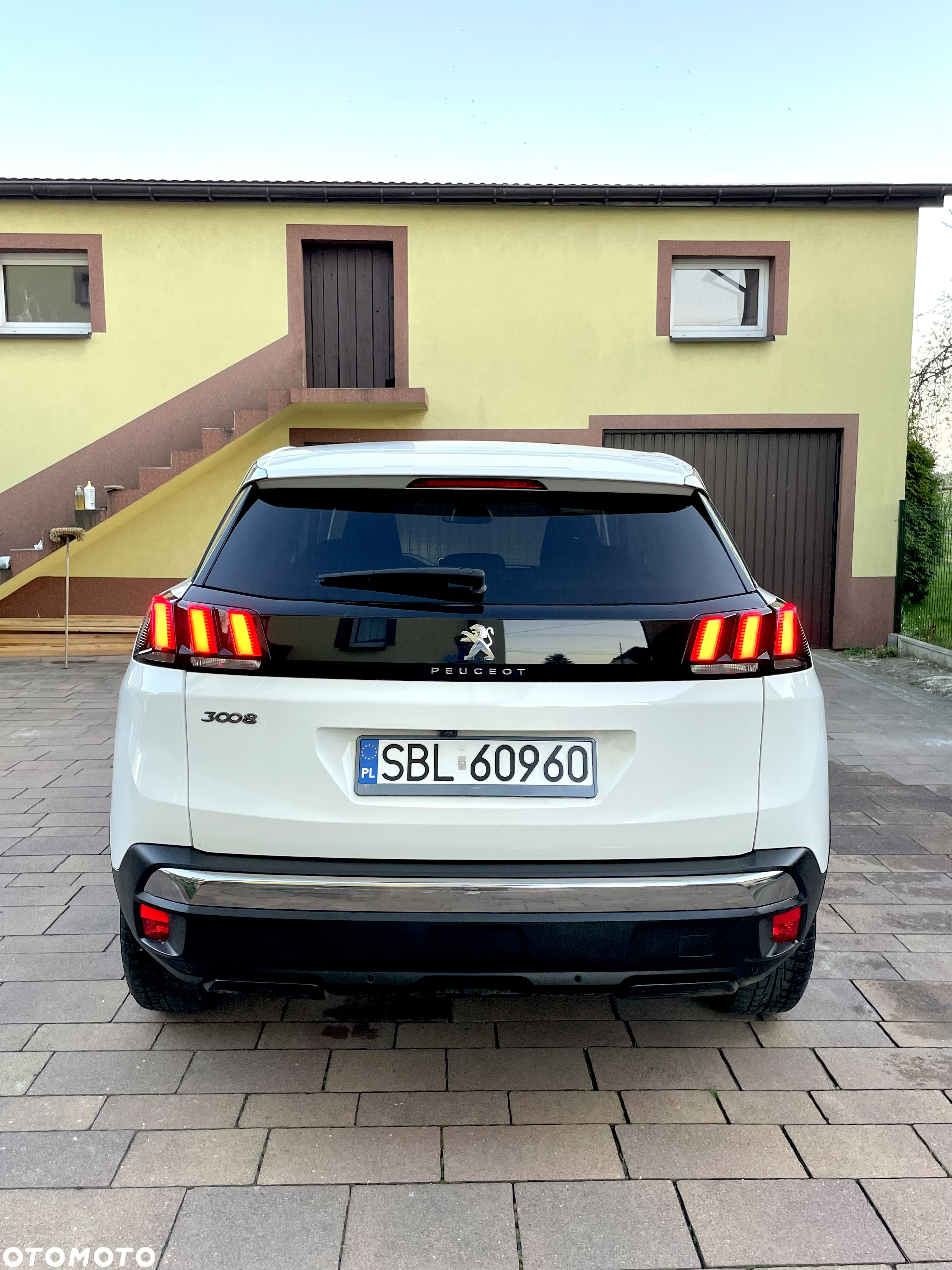 Peugeot 3008 1.2 PureTech Active Pack S&S - 6