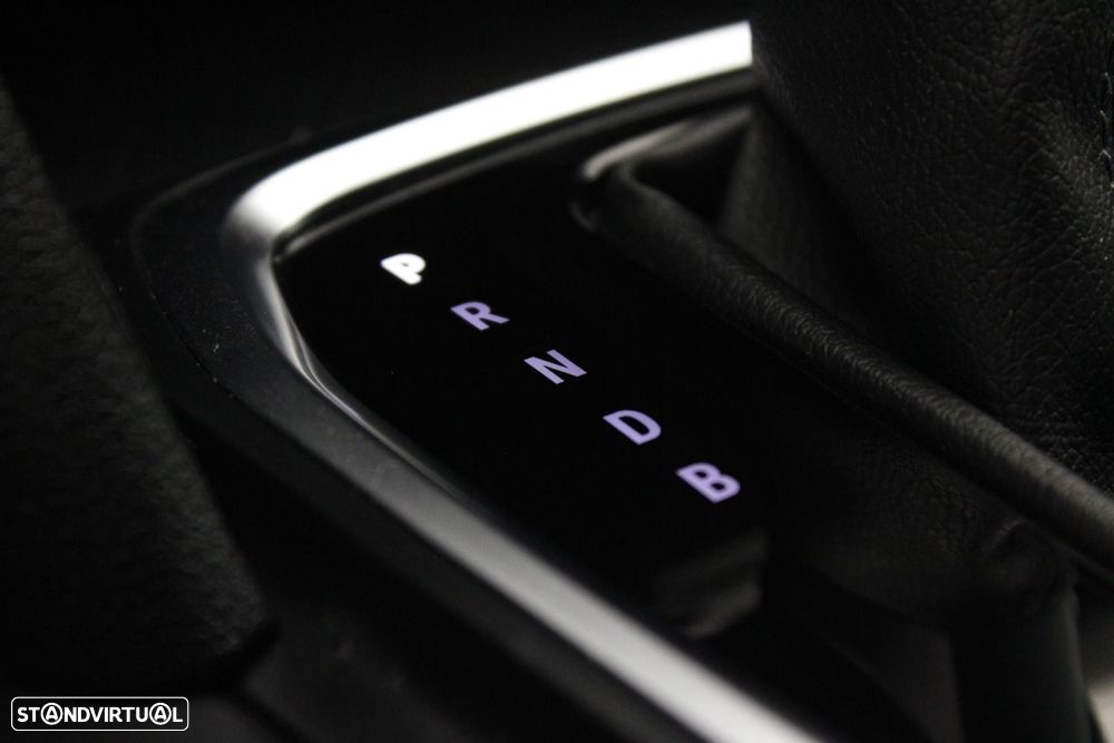 Renault Mégane Sport Tourer 1.6 E-Tech Plug-In Limited - 24