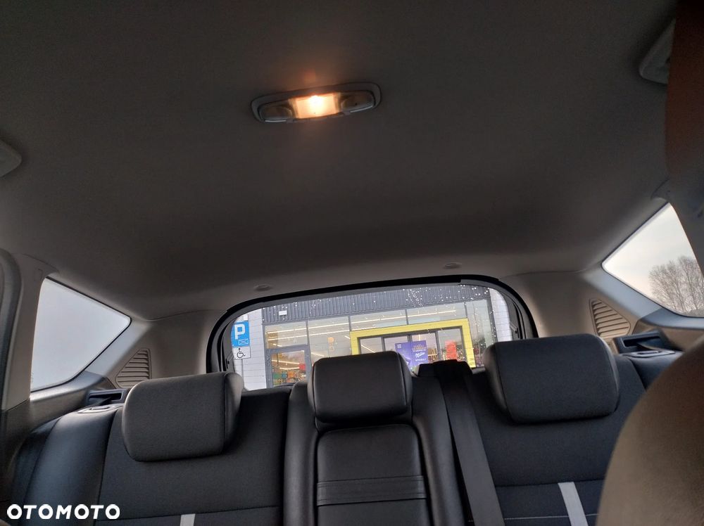 Ford Kuga 2.0 TDCi 4x4 Titanium - 37