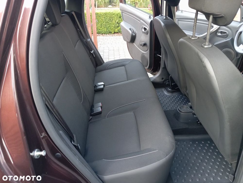 Dacia Duster 1.6 SCe Laureate S&S - 34