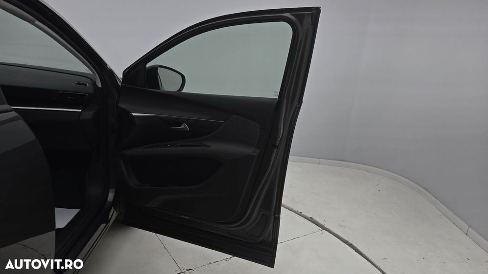 Peugeot 5008 BlueHDI 130 EAT8 Active - 18