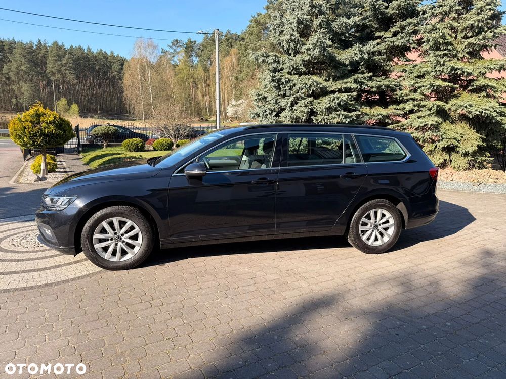 Volkswagen Passat Variant 2.0 TDI SCR DSG Elegance - 5