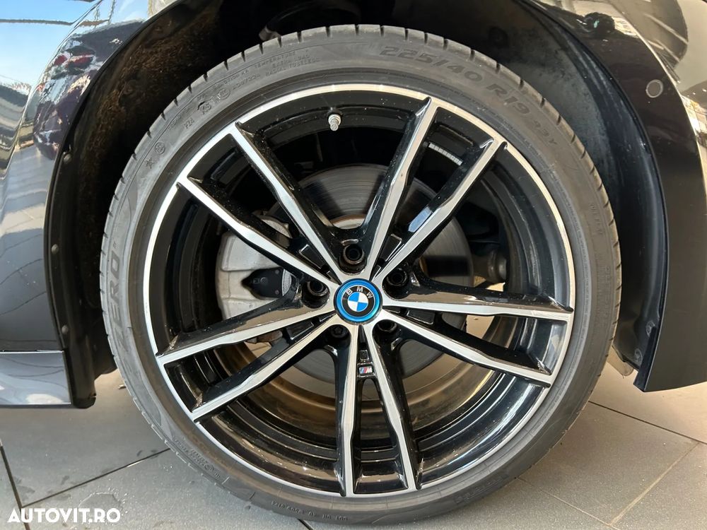 BMW Seria 3 330e xDrive Aut. M Sport - 20