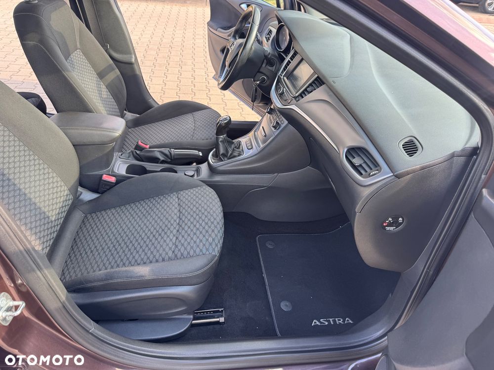 Opel Astra 1.4 T Dynamic - 14