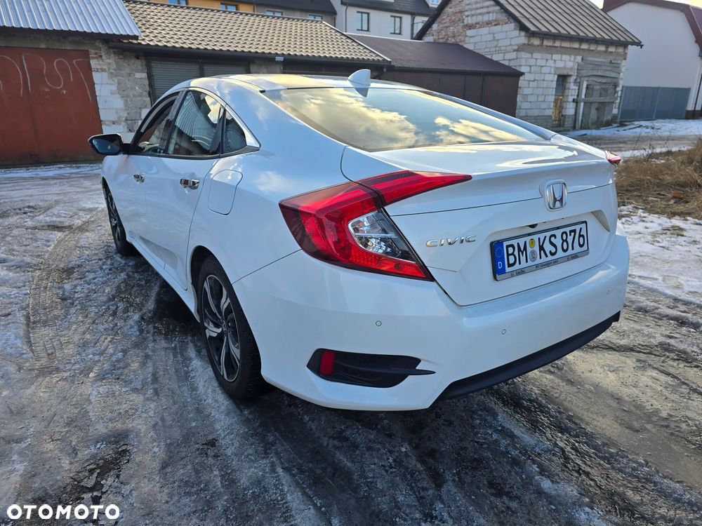 Honda Civic 1.5 i-VTEC Turbo CVT Executive - 8