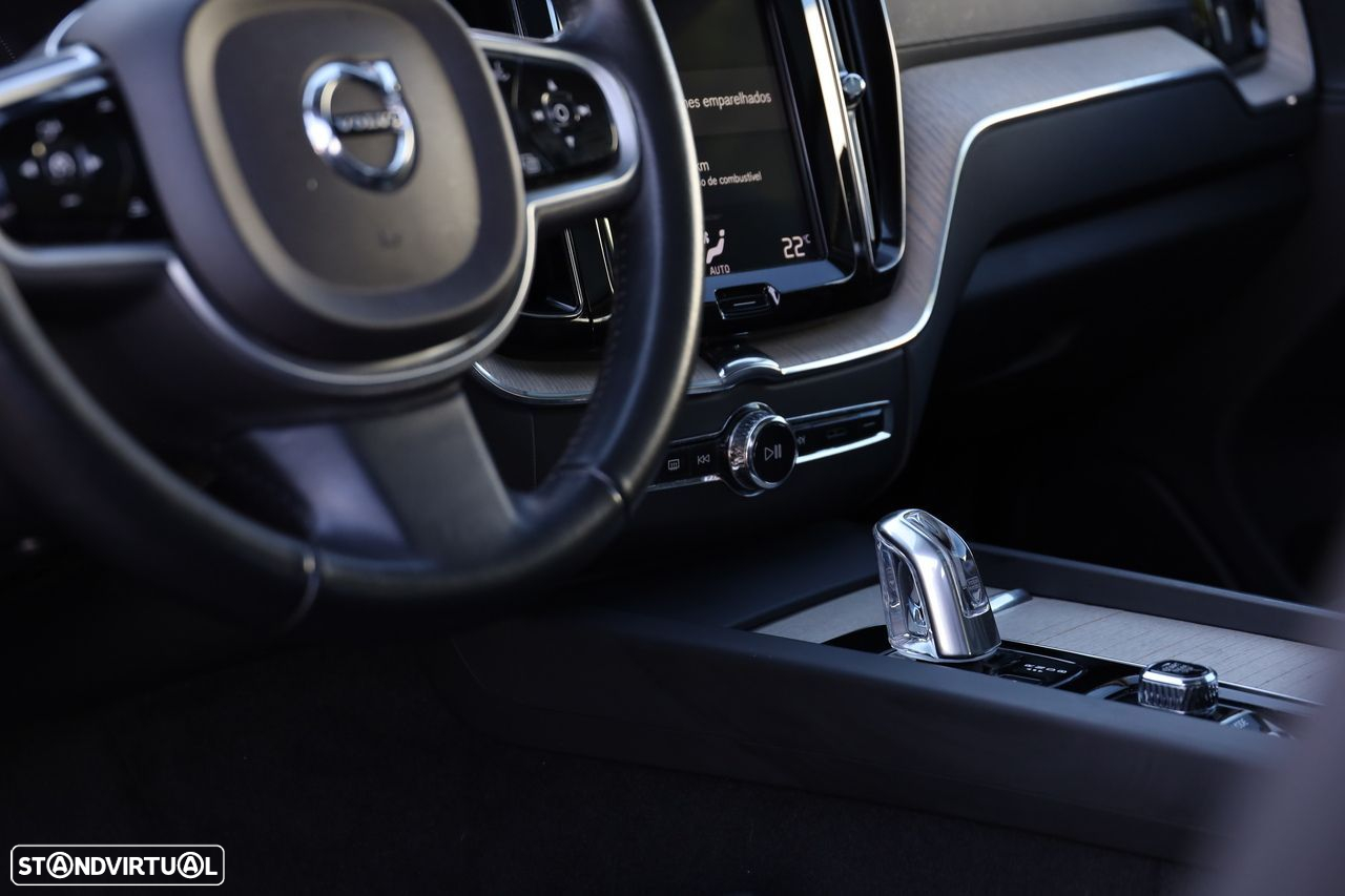 Volvo XC 60 2.0 T8 PHEV Inscription AWD - 13