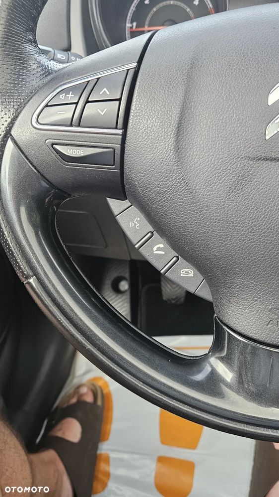 Citroën C4 Aircross 1.6 HDi STT 4x2 Exclusive - 33