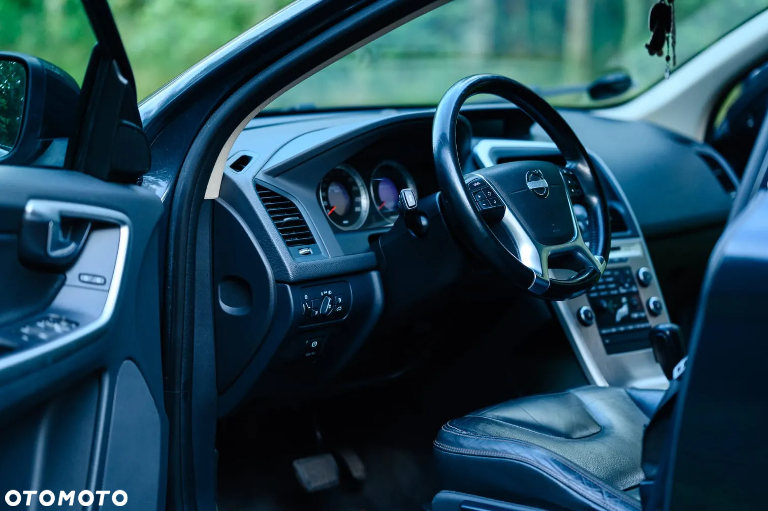 Volvo XC 60 2.0T Powershift Kinetic - 8