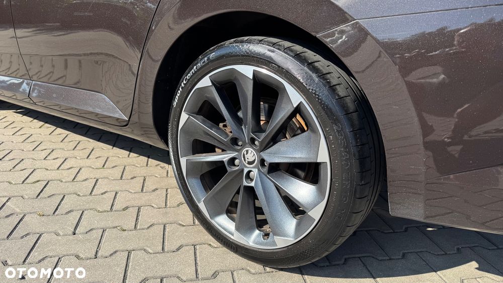 Skoda Superb 2.0 TDI DSG Style - 6