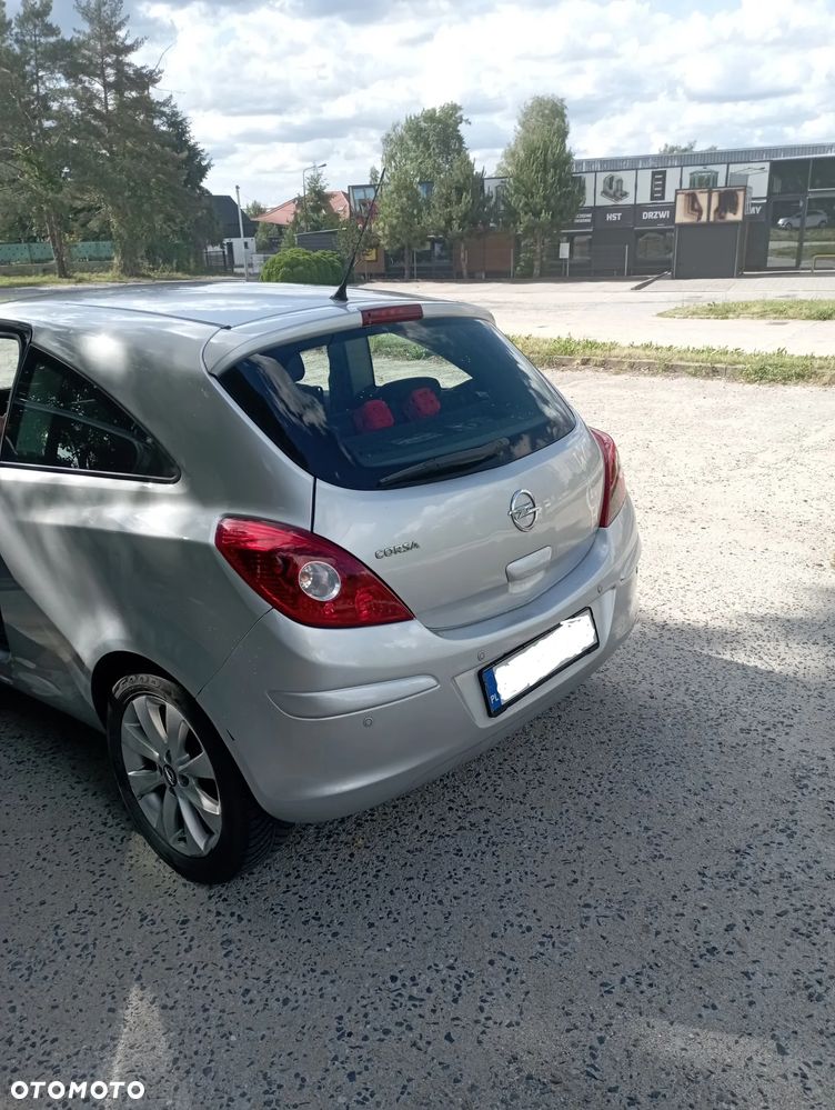 Opel Corsa 1.4 16V Active - 3