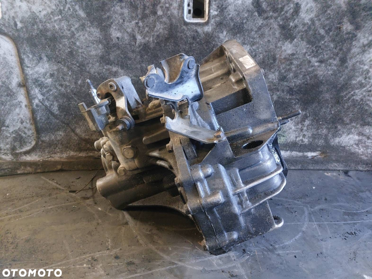 SKRZYNIA BIEGÓW NISSAN PRIMERA P12 1.9 DCI  ND0 102 - 5