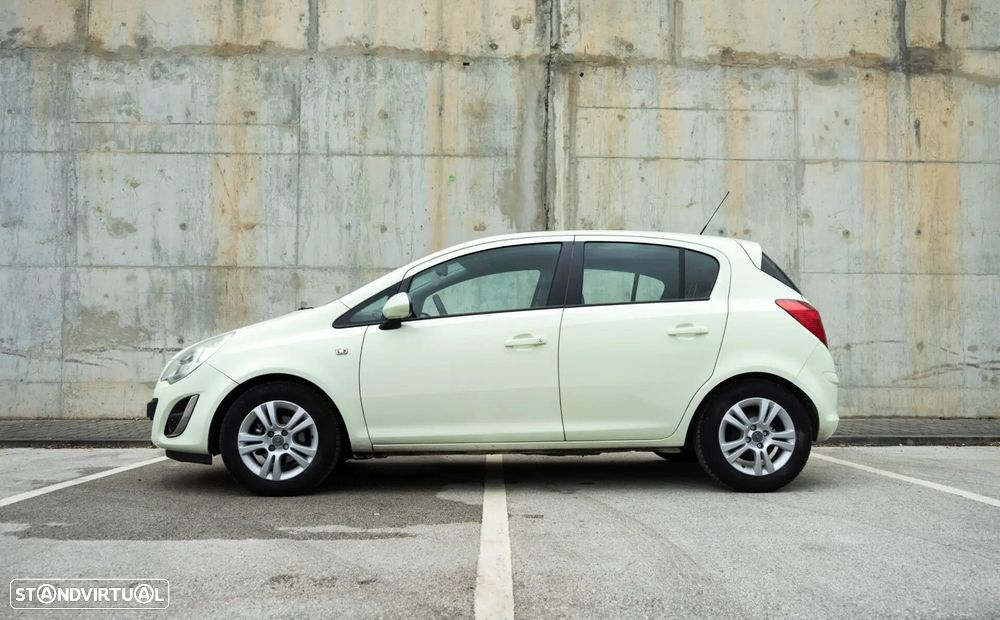 Opel Corsa 1.2 Cosmo - 3