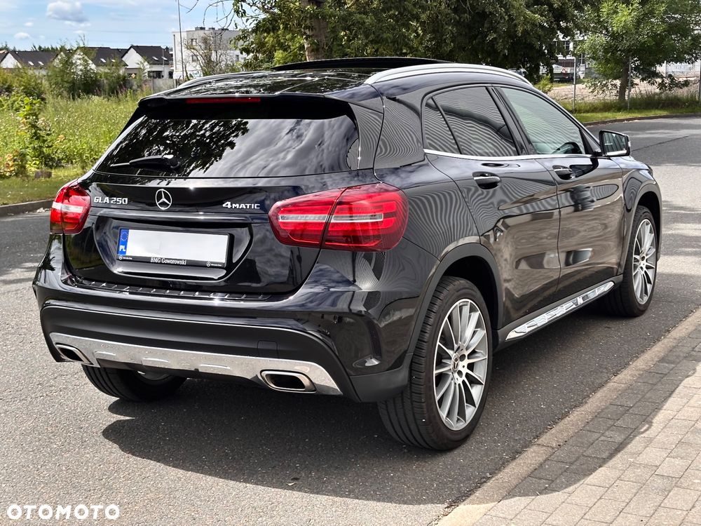 Mercedes-Benz GLA 250 7G-DCT AMG Line - 7